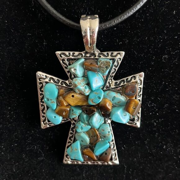 18 in. Black Cord Necklace with 5” Silver Tone Pendant with Beaded… - Picture 2 of 15